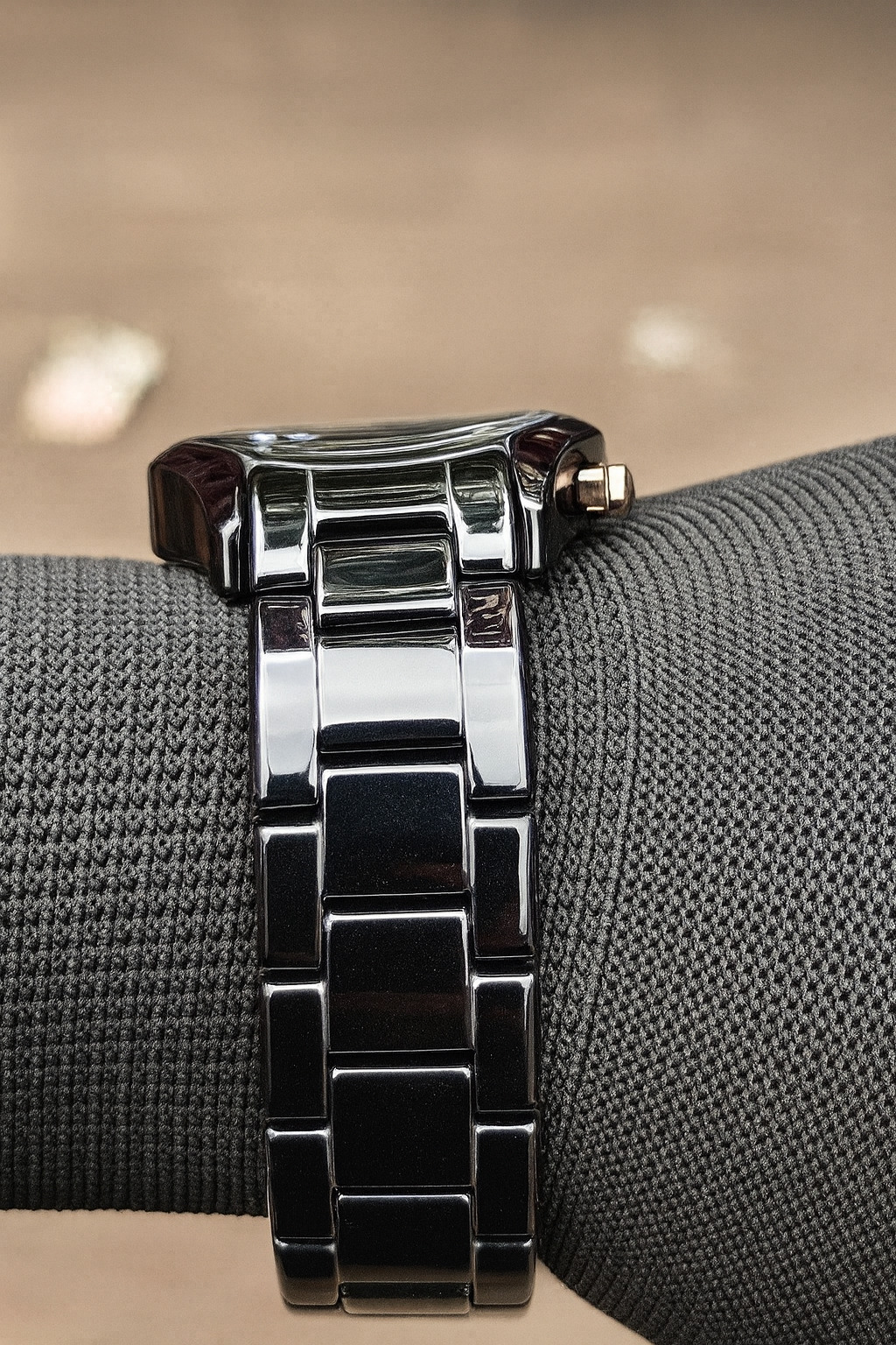 Armani Luxury Black Ceramic Chronograph Watch – Rose Gold Accents | Premium Design